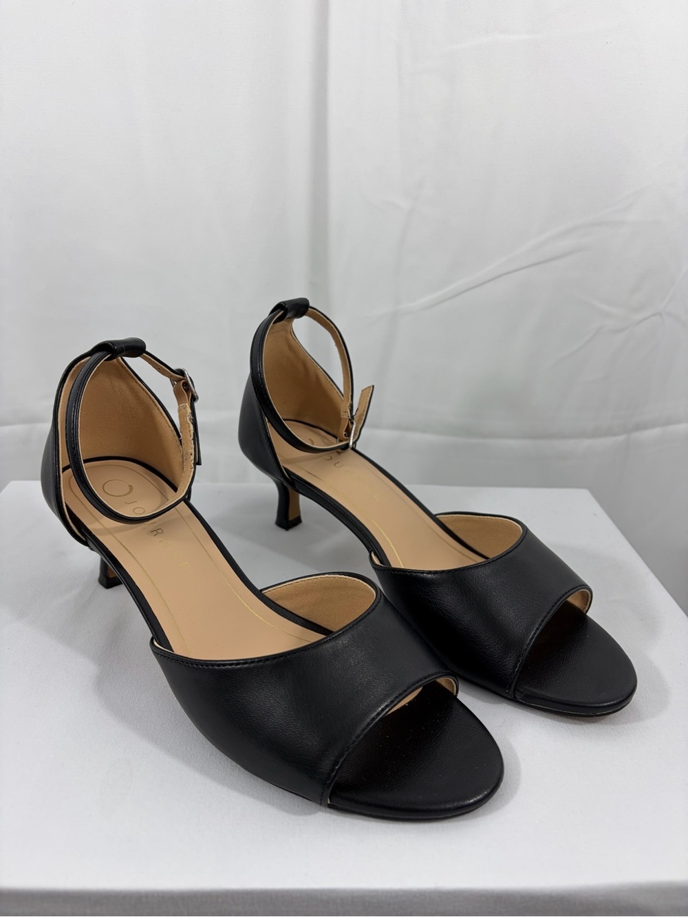 NWT Journee Collection Women’s Size 7.5 Black Open-Toe Ankle Strap 2 Inch Heels
